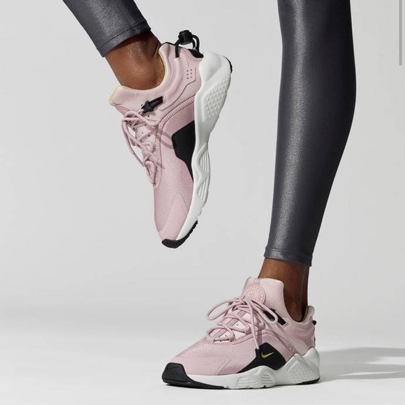 nike women's air huarache city move